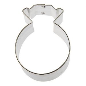 Cookie Cutter Diamond Ring 3″