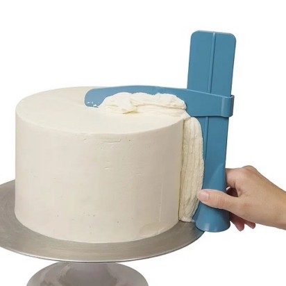 Cake Adjustable Height Scraper Smoother