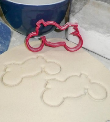 Cookie Cutter Motorcycle 5″X2.75″
