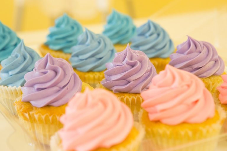 cupcakes, muffins, dessert-2285209.jpg