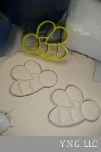 Bumblebee Cookie Cutter 3.5 inches