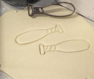 Baseball Bat Cookie Cutter 4 inches