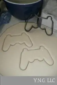 Game Controller Cookie Cutter 4.25 inches