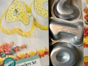 Vintage Wilton Numbers set cake pans