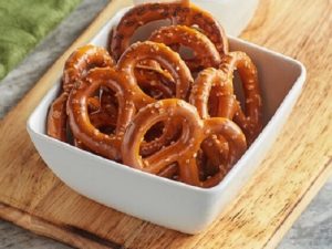Twisted Bow Pretzels 12 Count