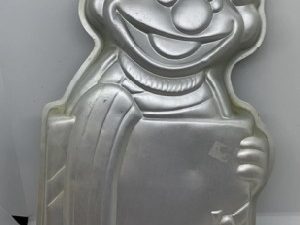 Wilton Ernie Sesame Street cake Pan