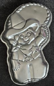Cowboy Cowgirl Cake Pan Rodeo Lasso 1981